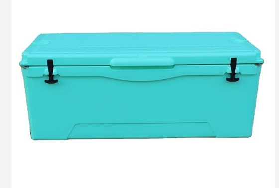 Wheeled Roto Molded Ice Box For Outdoor Activities 180 Liters