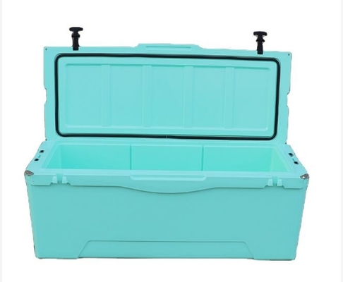 Wheeled Roto Molded Ice Box For Outdoor Activities 180 Liters