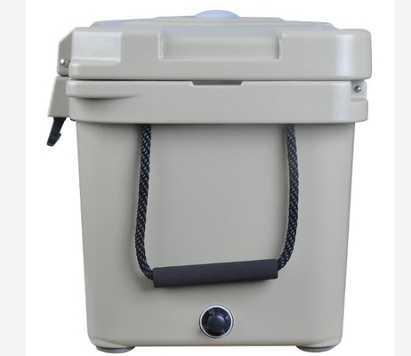 Heavy Duty 45L Roto Molded Wheeled Cooler Food Grade Material